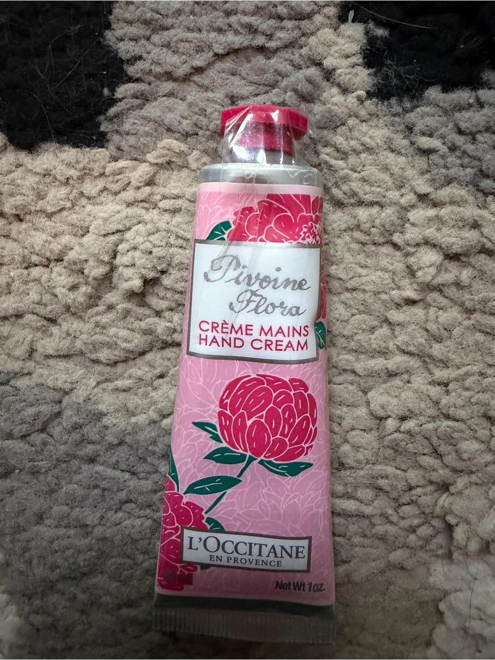 L'OCCITANE Pink Floral Pivoine Flora Hand Cream Tube